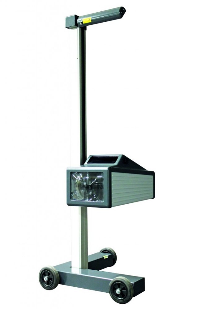 Оптико-механический прибор проверки и регулировки света фар автомобиля MLT 1000